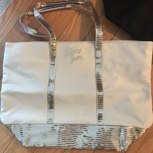 *New* Victoria’s Secret Gold Zip Tote